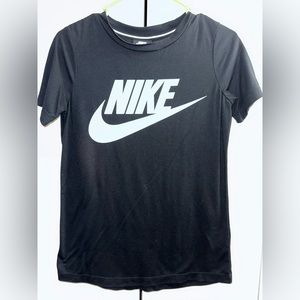 Nike Tee NWOT